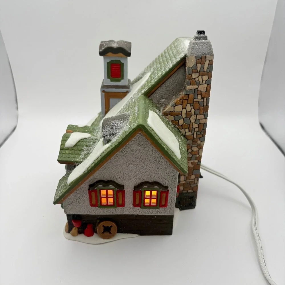 Department 56 North Pole Series Santa's Bell Repair Porcelain House Green Red